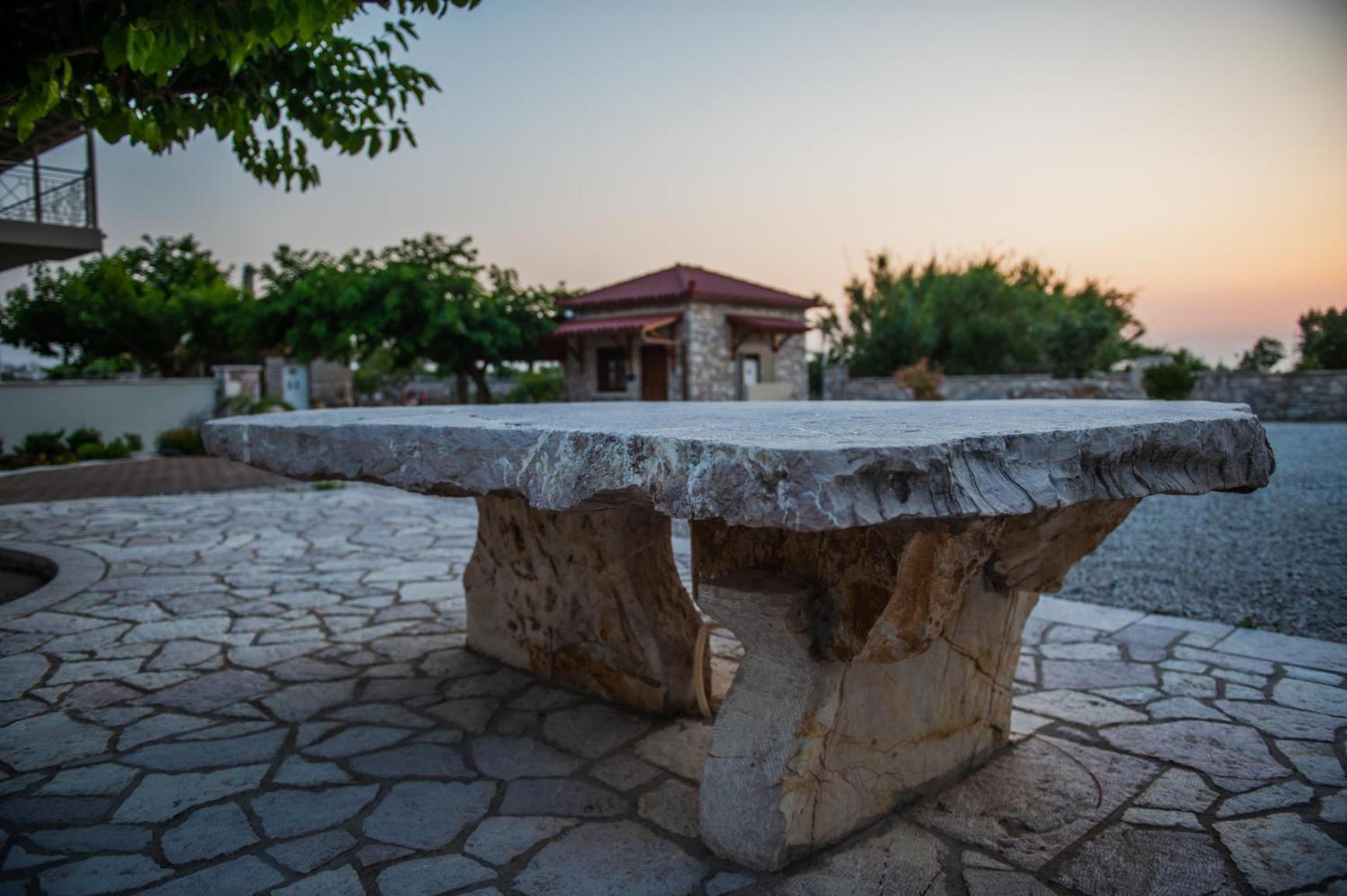 Terra Helios Suites & Studios Кипарисия Экстерьер фото