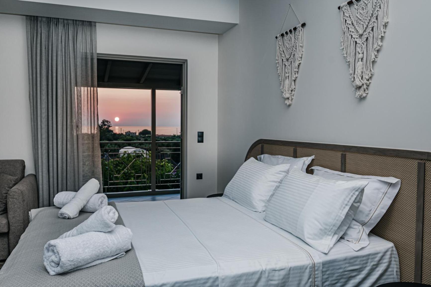 Terra Helios Suites & Studios Кипарисия Номер фото
